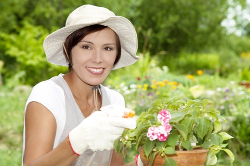 Community gardening event hosted by Gardening Dulwich